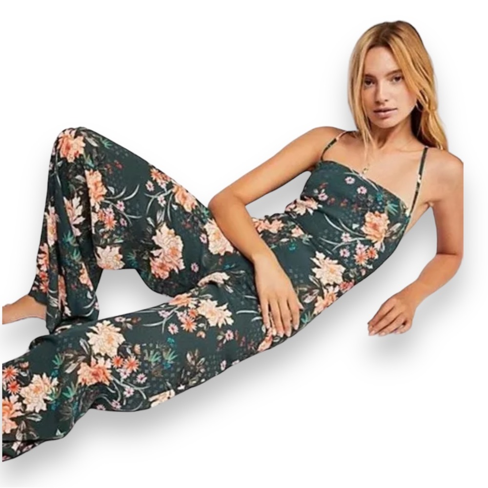 NWT Flynn Skye Boho Jumpsuit Romper - Size Small